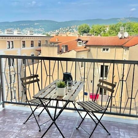 Leia Home W/Private Parking In Old Town Τεργέστη Εξωτερικό φωτογραφία