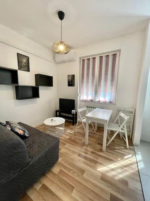 Leia Home W/Private Parking In Old Town Τεργέστη Εξωτερικό φωτογραφία