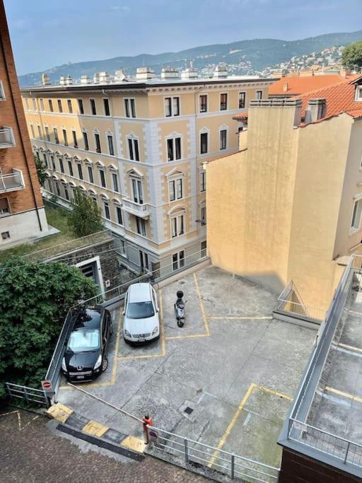 Leia Home W/Private Parking In Old Town Τεργέστη Εξωτερικό φωτογραφία